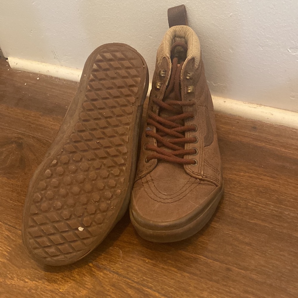 Waterproof vans - Picture 3 of 4